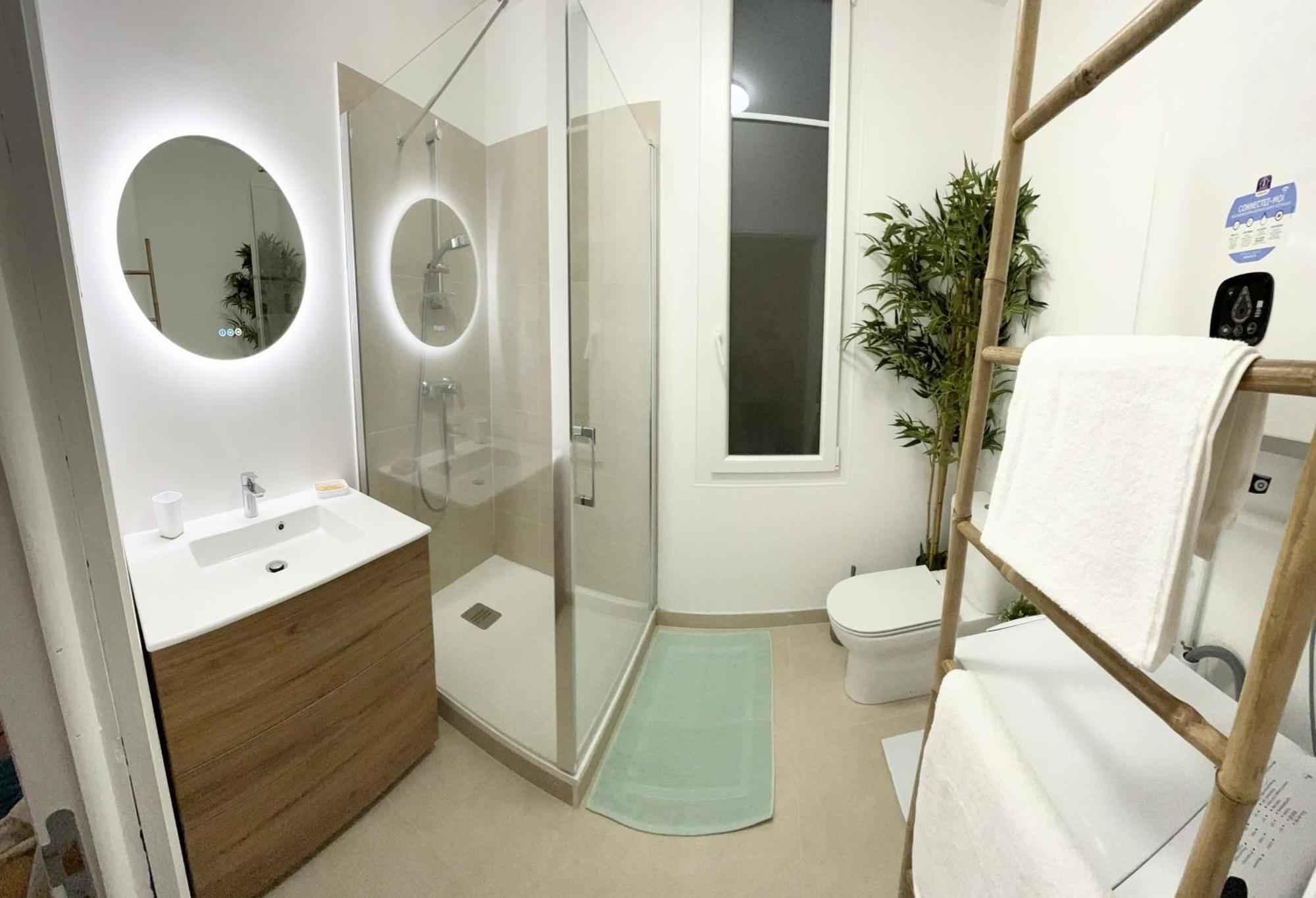 Magnifique T4 - Spacieux Standing - Ac - Wifi - Coeur De Appartamento